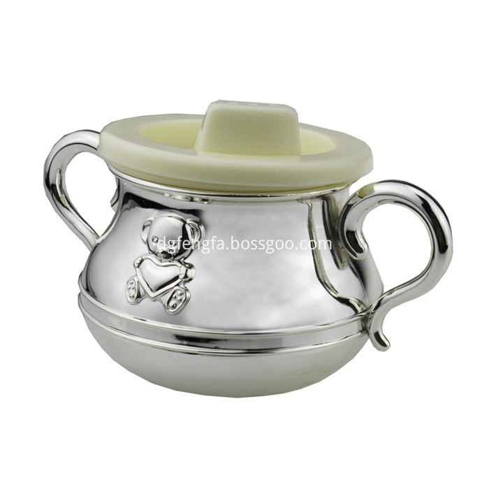 zinc alloy cup for baby with high quality