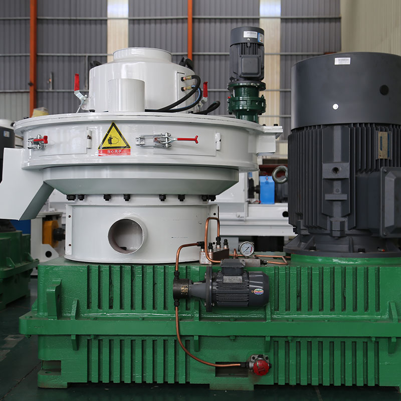 YGKJ560 Automatic Lubrication Biomass Pellet Mill