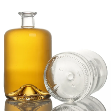 700ml Flint Glass Gin Bottle Round Shape with Screw Cap