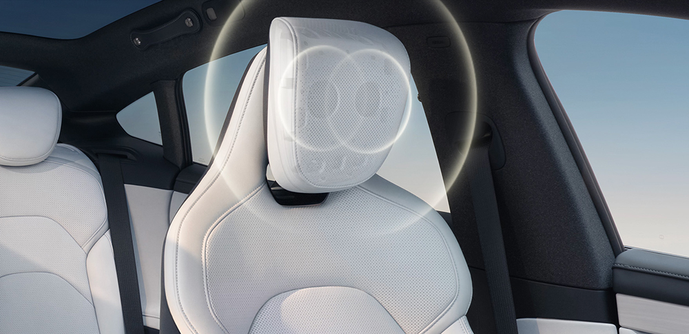 Luxury electric vehicle XIAOMI su7