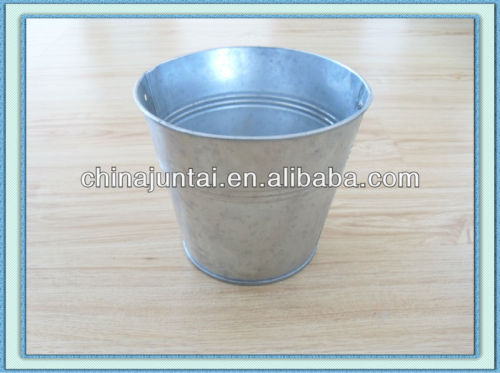 tin bucket