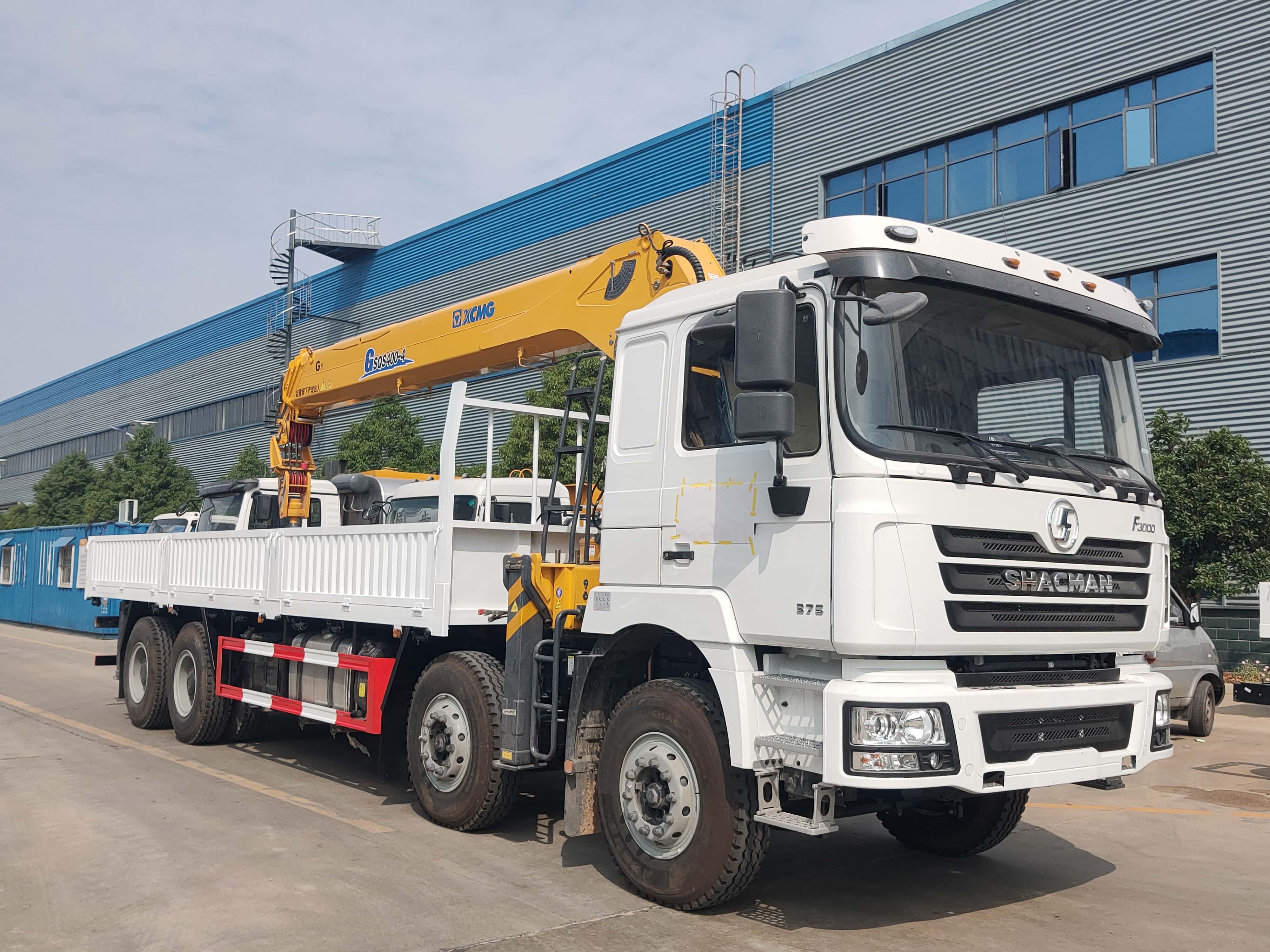 Shacman brand 4 axles 35T cargo truck