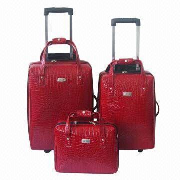 3-piece trolley set, made of crocodile PVC, front and backside with EVA, measures 13/17/19 inches