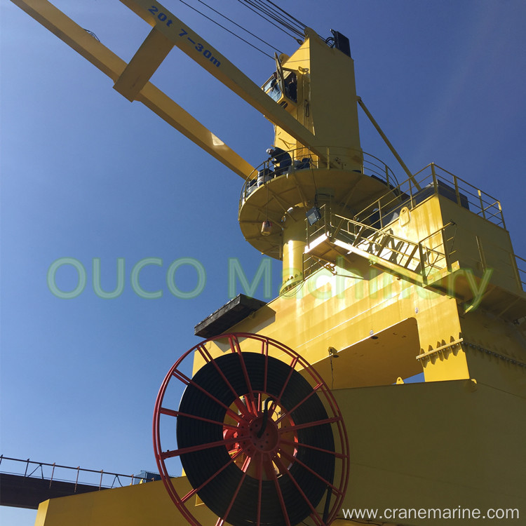 20T Pedestal Crane for Port Cargo Lifting