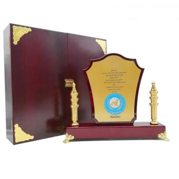 artwork honor wooden souvenir