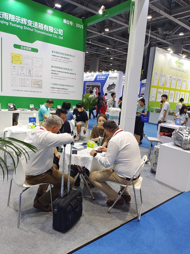 Yuxiang Remanufacturing leuchtet auf der Ausstellung Remanufacturing 2024 und gewinnt ein weit verbreitetes Kooperationsinteresse mit seinen überlegenen Produkten. Auf der jüngsten asiatischen Wiederaufbereitungsausstellung 2024, Rematec Asia, in Guangzhou, Chongqing Yuxiang Autoteile Yuxiang Remanufacturing shines at the 2024 Asia Remanufacturing Exhibition, winning widespread cooperation interest with its superior products. At the recent 2024 Asian Remanufacturing Exhibition, REMATEC ASIA, in Guangzhou, Chongqing Yuxiang Auto Parts