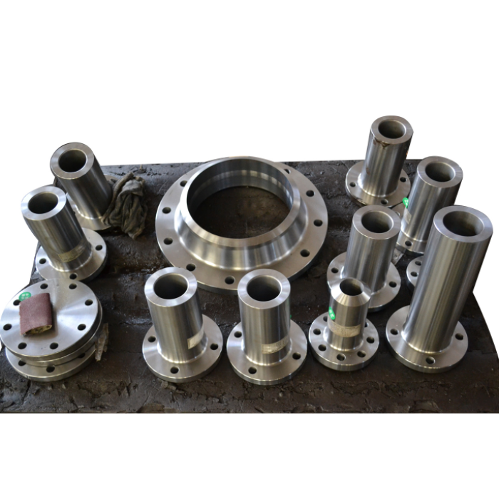 Forgeage d'anneaux laminés personnalisés pour usage industriel