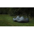 Anpassbarer schwarz geformter Outdoor -Stuhl