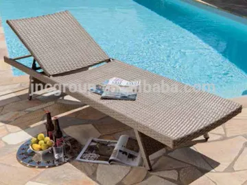 Outdoor modern design rattan beach chair with luxury seat feeling.