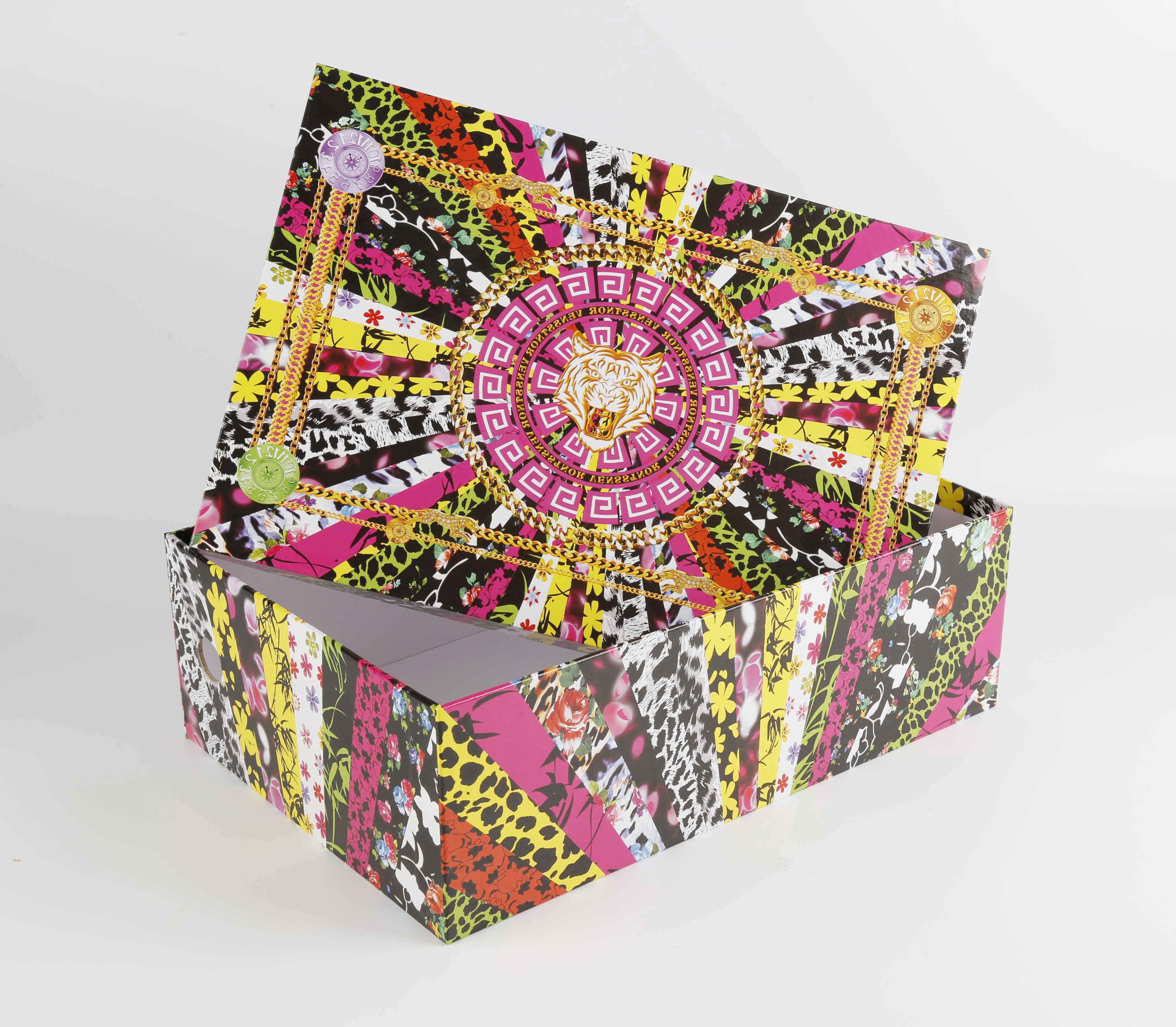 shoe box 