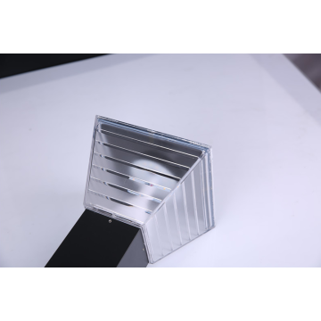 Refletor solar de casca transparente de sensibilidade automática