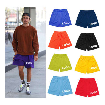 Anpassbare Sportkleidung für Männer: Erkunden Sie unsere Auswahl an Fitnessstudio, Sport und Laufshorts
