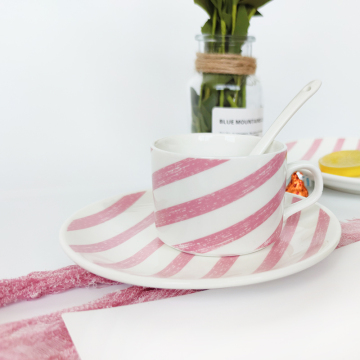 2020 New arrival lovely tea cup sets ceramic cup and saucer pink color jingdezhen porcelain tea set