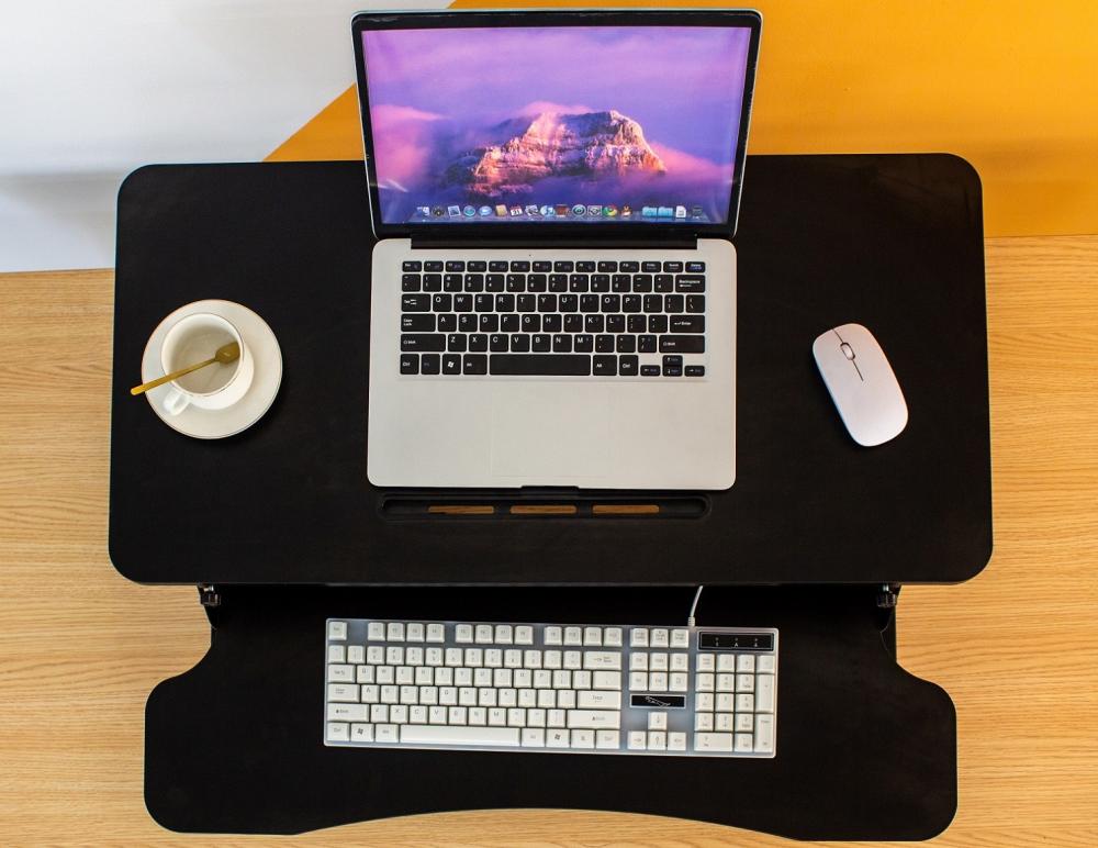 Convertisseurs de bureau debout pour ordinateur portable