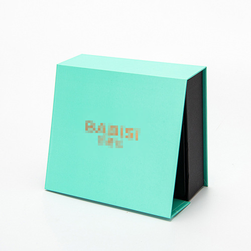 custom magnetic lid packaging skincare gift box