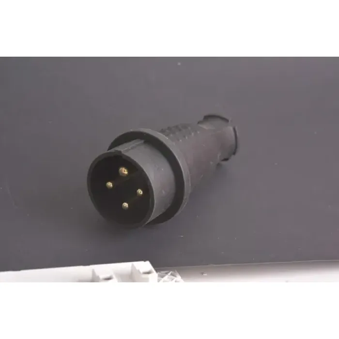 Soket Tahan Air 32A 380V dengan Penutup (P6610EA)