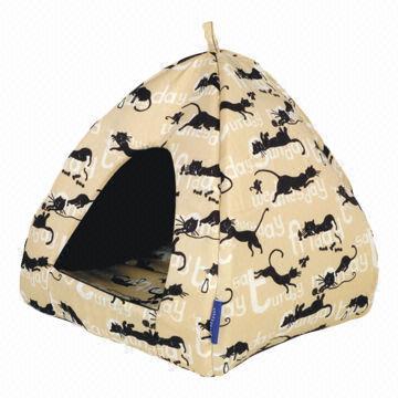 Cat House with Soft Plush Mat, Sized 35 x 35 x 40cm