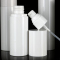 flacon pompe à lotion en plastique blanc de voyage