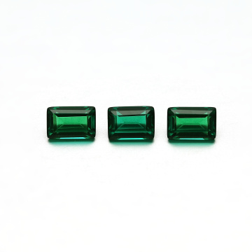 Baguette d'émeraude cultivée en laboratoire zambien coupée 4x6 mm