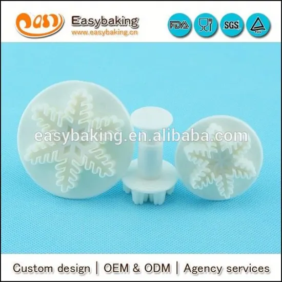 Set of 3 Veined Snowflake Fondant Plunger Cutter