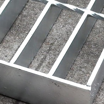 Custom Galvanized Wire Steel Grate Steps for Workshop