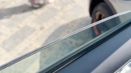 PVB film automobile laminated glass