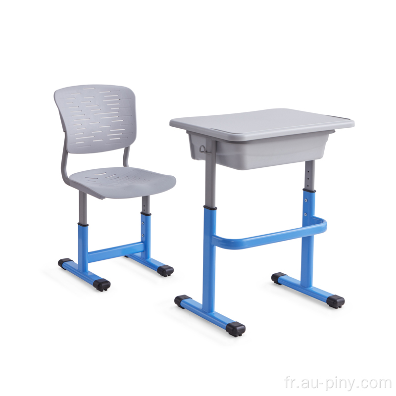 Deak et chaise d'école simple de classe d'enfants