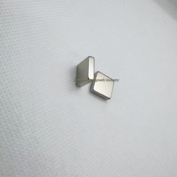 N48 block strong magnetic field