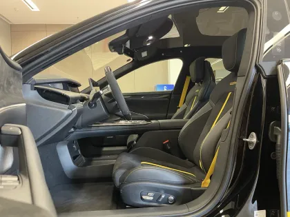 Xiaomi SU7 Ultra 2025 Ultra