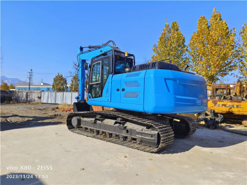 Escavatore cingolato da 1,7 m3 300 CV 40 tonnellate