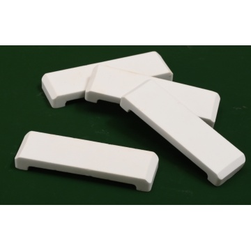 Low-maintenance 95 alumina structural parts