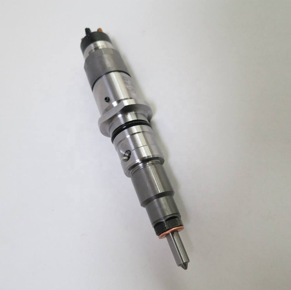 Komatsu PC200-8M0 fuel injector 6754-11-3011