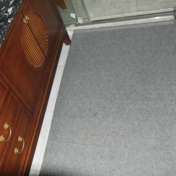 Alfombrillas protectoras de piso de madera adhesivas grises