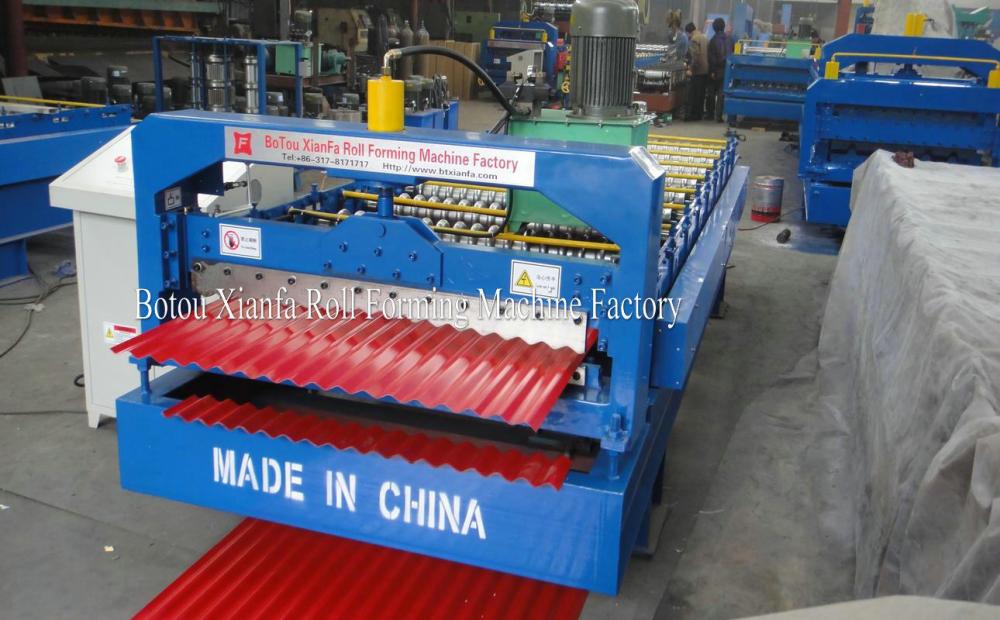 Corrugated sheet metal roof tile making machine