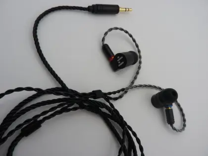 Hybrid Balanced Armature with Dynamic In-ear Earphone