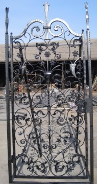 ustom family simple cast iron door