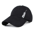 New Coming Cotton Sports Cap with Metal Badge