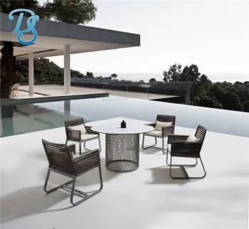 Modern Aluminum Outdoor Dining Table and Chair Set for Hotels and Gardens