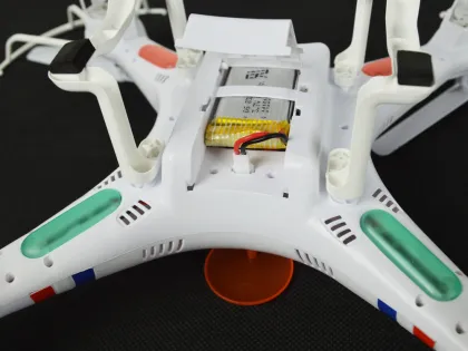 Medium 2.4G 4CH rc drone waterproof quadcopter mariner with lights                        
                                                Quality Choice