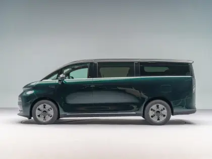 2024 Geely LEVC L380 large MPV electric new energy pure electric vehicle 8-seat 6-seat MPV