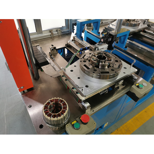 Круглая прэс -машына з падвойнай станцыяй