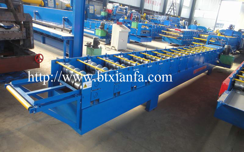 Color Steel Sheet Roof Tile Metal Roll Forming Machine