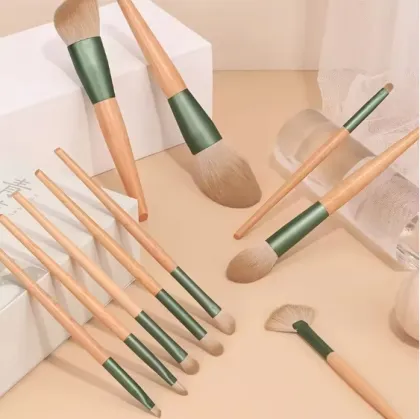 Makeup Brushes Using Step