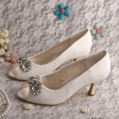 New Arrival Lace White Wedding Court Shoes