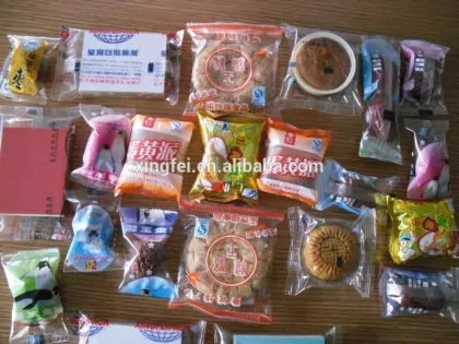 Automatic moon-cake packing machine