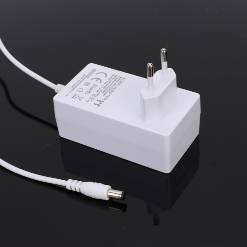 18W 12 Volt 1.5AMP AC DC Fuente de alimentación