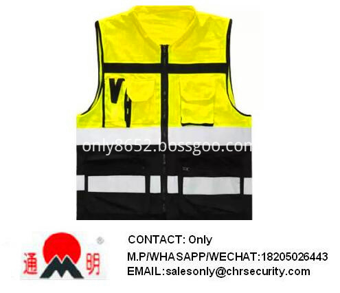 Reflective vest is also very fashionable (1)