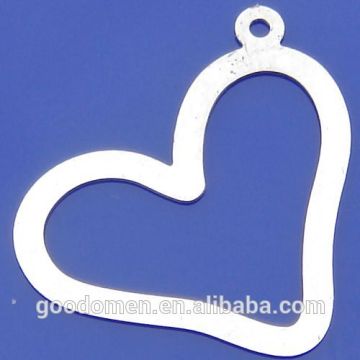 Wholesale metal etched heart shape hanging christmass gift