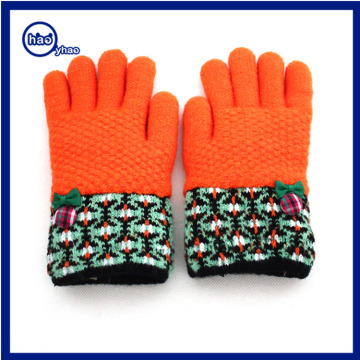 YHao 2016 quality jacquard button gloves