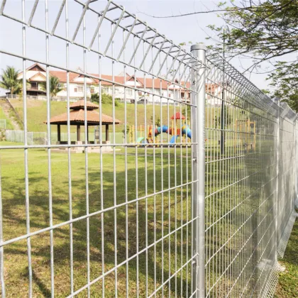 Indonesia Hot Dipped Galvanized BRC Fence Tahan Karat